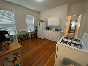 166 Kelton St, Unit 506 in Boston, MA - Building Photo - Building Photo