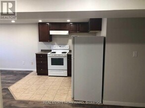 1384 Fordon Ave in Pickering, ON - Building Photo - Building Photo