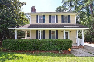 2527 Banner Hill Rd in Columbia, SC - Building Photo
