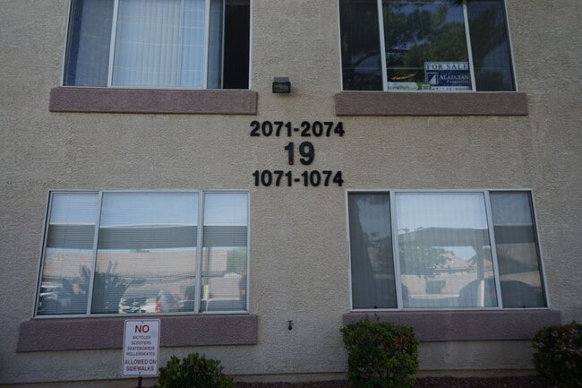 5710 E Tropicana Ave in Las Vegas, NV - Building Photo - Building Photo