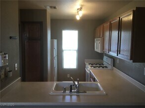 476 Lime Grass Ave in Las Vegas, NV - Building Photo - Building Photo