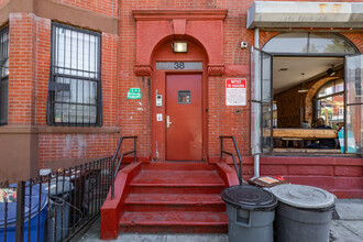 38 Somers St in Brooklyn, NY - Building Photo - Building Photo