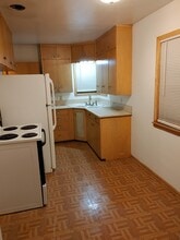 2628 Iowa St in Cedar Falls, IA - Building Photo - Building Photo