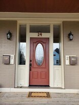 14 Dunlap St, Unit 2