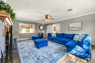 475 Indian Creek Dr in Cocoa Beach, FL - Building Photo