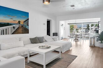 2233 SE 15th St in Pompano Beach, FL - Building Photo - Building Photo