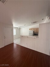 2110 Los Feliz St in Las Vegas, NV - Building Photo - Building Photo