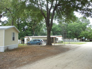 Barineau Mobile Home Park in Tallahassee, FL - Building Photo - Building Photo