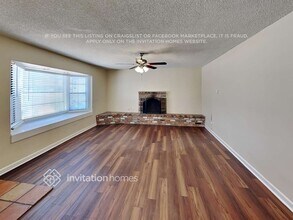 2323 E Mitchell Dr in Phoenix, AZ - Foto de edificio - Building Photo