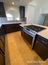 8700 Texas Bronco Ave in Las Vegas, NV - Foto de edificio - Building Photo