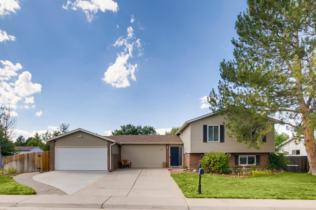 property at 2655 S Crystal St