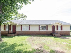 905-923 Cleveland St in Griffin, GA - Building Photo - Building Photo