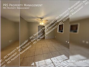 925 S Longmore in Mesa, AZ - Building Photo - Building Photo