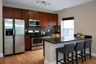 1609 W Farwell Ave in Chicago, IL - Building Photo - Building Photo