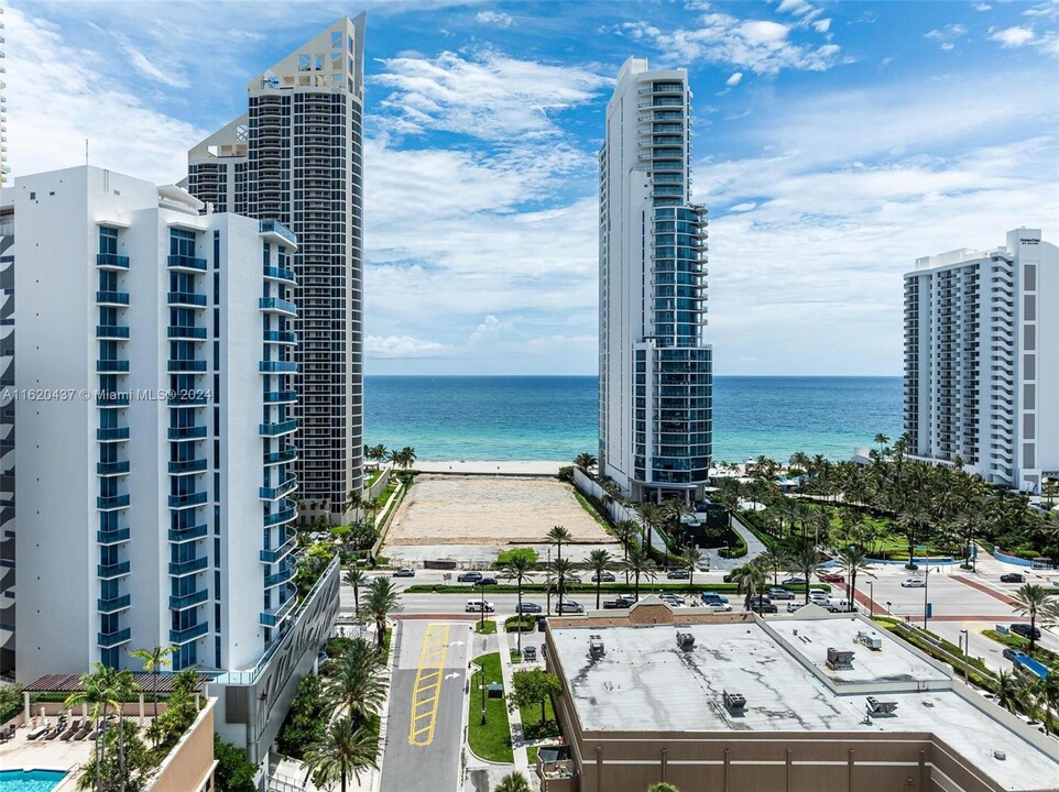 17550 Collins Ave in Sunny Isles Beach, FL - Building Photo