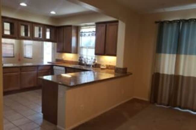 8260 Golden Poppy Rd in Riverside, CA - Building Photo - Building Photo