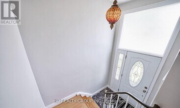 20 Greyhound Dr in Toronto, ON - Building Photo - Building Photo