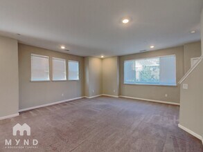 135 Mark Jeffrey Ln in Reno, NV - Building Photo - Building Photo