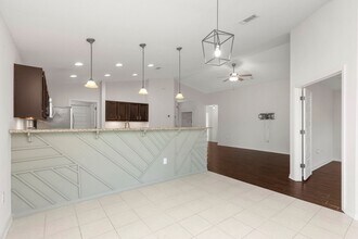 8478 Island Dr in Navarre, FL - Building Photo - Building Photo