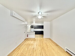 290 Orchard Dr in Oregon, WI - Building Photo - Building Photo