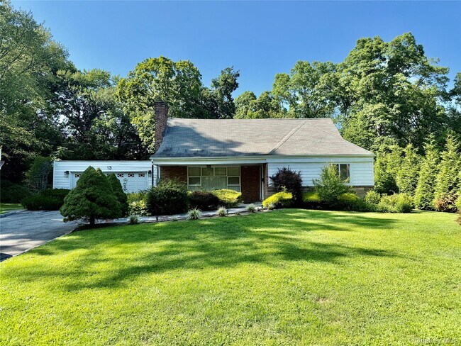 property at 13 Colonial Rd