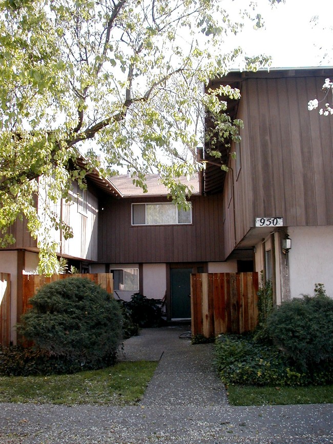 Bel Aire Apartments in Davis, CA - Foto de edificio - Other