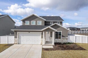 766 S 850 W in Highland, UT - Building Photo
