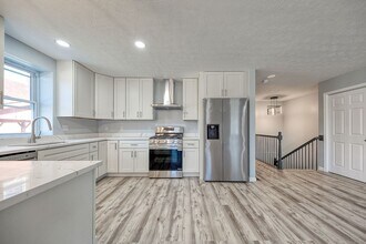 5012 Grand Ave in Pittsburgh, PA - Building Photo - Building Photo