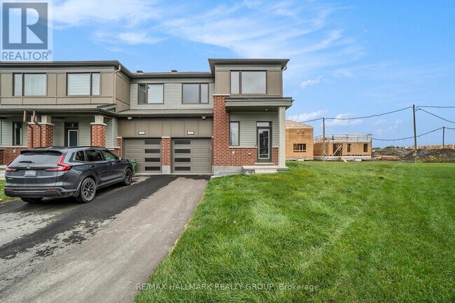 722 Quilter Row in Ottawa, ON - Building Photo - Building Photo