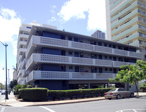 Ala Wai King Apartments in Honolulu, HI - Building Photo - Building Photo