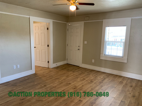 240 Grape St in Roseville, CA - Building Photo - Building Photo
