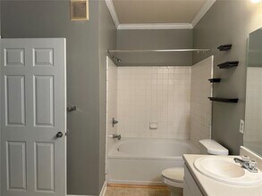 18302 Bridle Club Dr in Tampa, FL - Building Photo - Building Photo