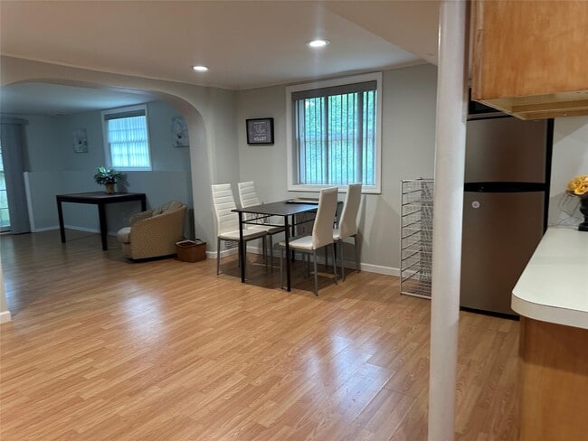 3 Partridge Ln in East Setauket, NY - Building Photo - Building Photo