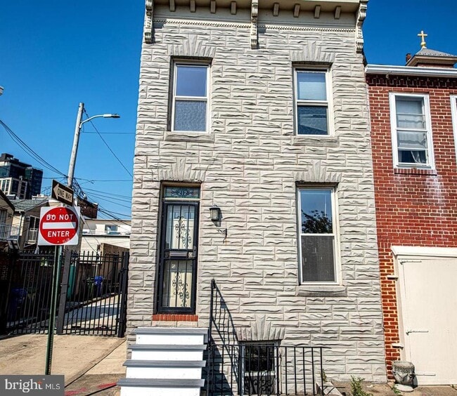 property at 212 Lloyd St