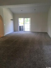 300 Granada St in Myrtle Beach, SC - Building Photo - Building Photo