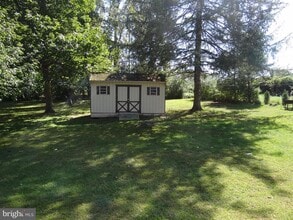 34 New Rd in Elverson, PA - Building Photo - Building Photo