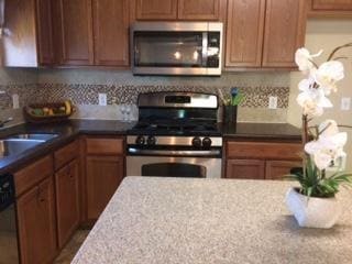 property at 2733 Breezy Point Cove
