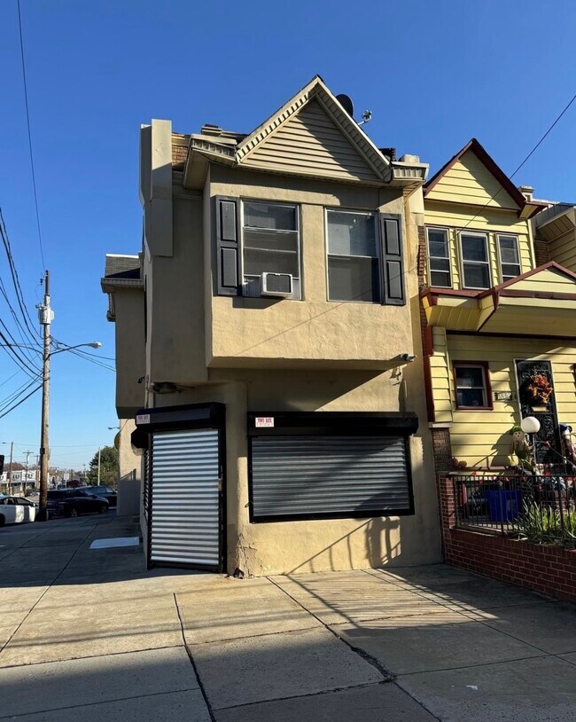 5665 E Wister St in Philadelphia, PA - Building Photo - Building Photo