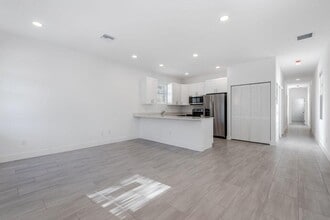 3763 Saginaw Ave in West Palm Beach, FL - Building Photo - Building Photo
