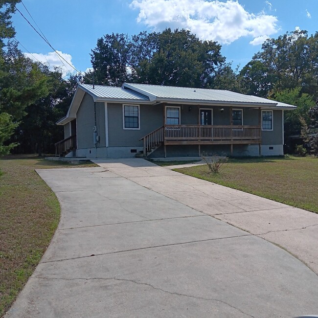 property at 471 Gunter St