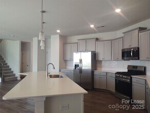 15009 Moulin Ct Dr in Charlotte, NC - Building Photo - Building Photo