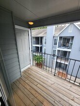 322 Granville Ct in Atlanta, GA - Building Photo - Building Photo