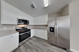 3411 Dorsey Ln in Pearland, TX - Building Photo - Building Photo