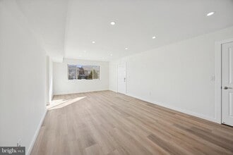 507 Bradley Ct in Princeton, NJ - Building Photo - Building Photo