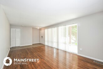 1765 Talisman Ln in St. Louis, MO - Foto de edificio - Building Photo