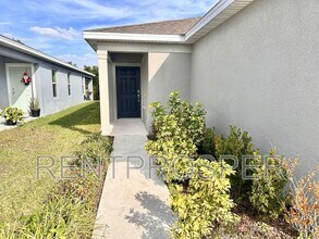 5203 Northern Flicker Dr in St. Cloud, FL - Building Photo - Building Photo