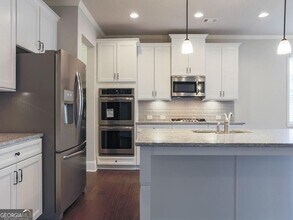 5650 Carruth Lake Dr in Cumming, GA - Building Photo - Building Photo