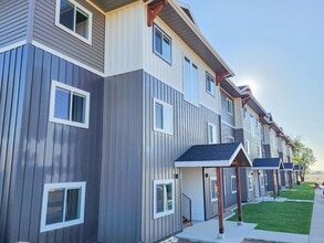 941 Covey Run Rd in Sheridan, WY - Foto de edificio - Building Photo