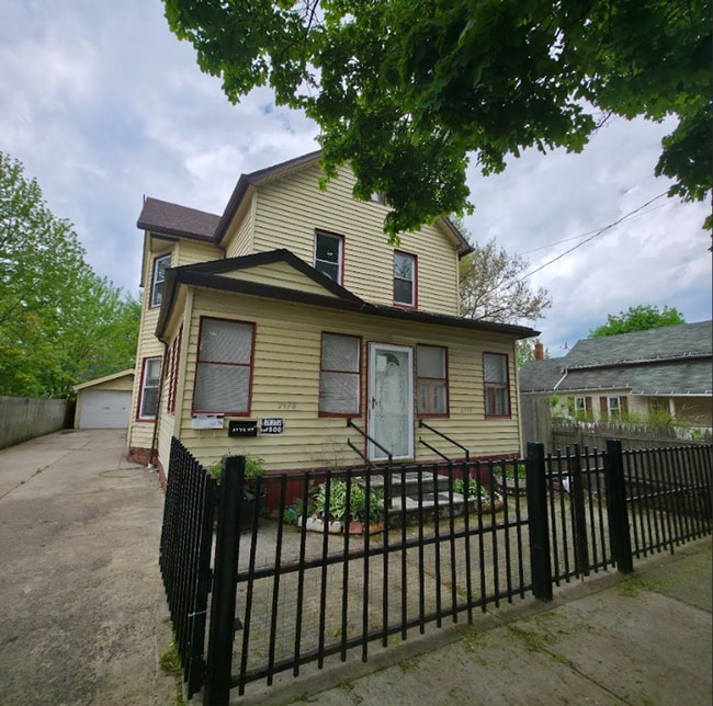 property at 2978-2978 W 32nd St