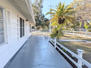 1010 Indian Beach Dr in Sarasota, FL - Building Photo - Building Photo